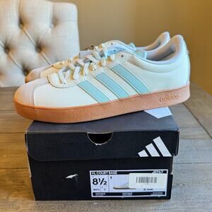 Adidas VL Court Base Women's Size 8.5 EU 40 2/3 Cream Tiff Blue Gum Bottom NIB